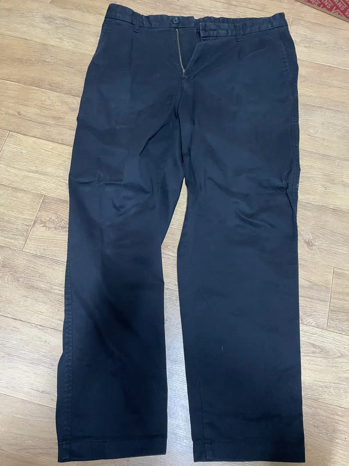 Uniqlo black cotton pants, size in photo.