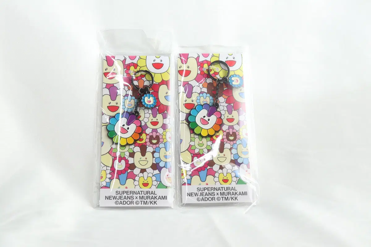 NEW)New Jeans x Murakami Metal keyring Flower individual price