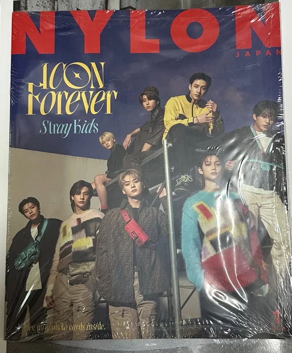 Straykids skz in bulk (4 magazines total)