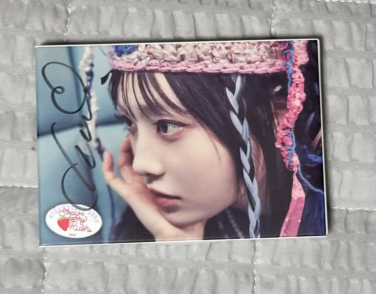 Chuu Strawberry Rush STAYG Ver. Signature Vahn