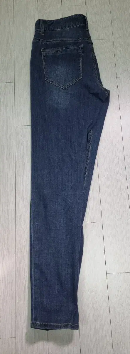 Sleepy Cool Xen Jeans 28 New