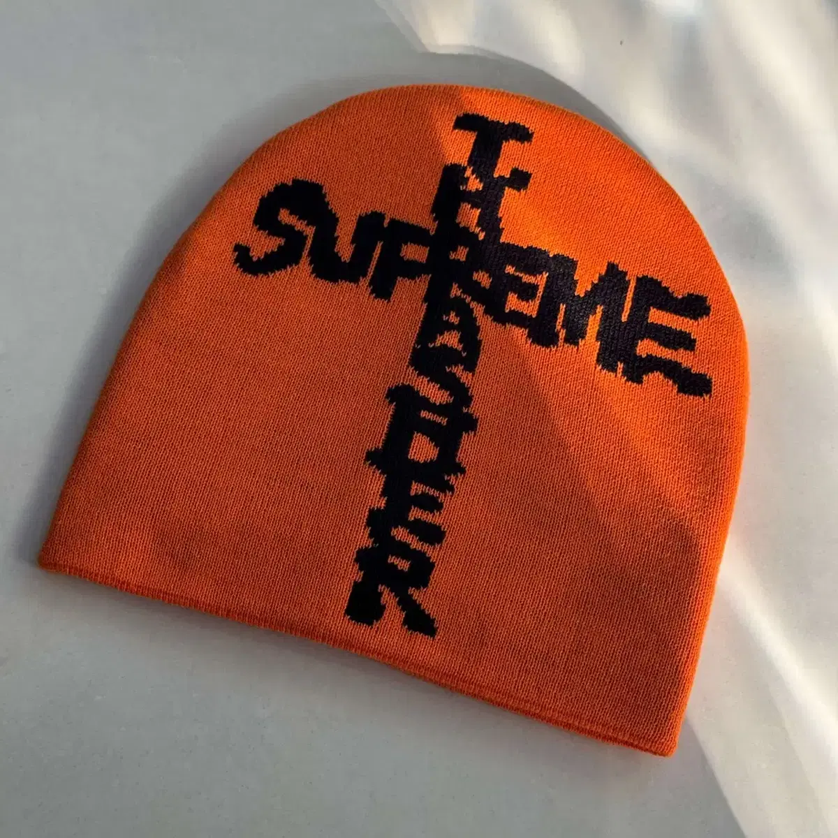 SUPREME x  쓰레셔 슈프림 BEANIE 비니