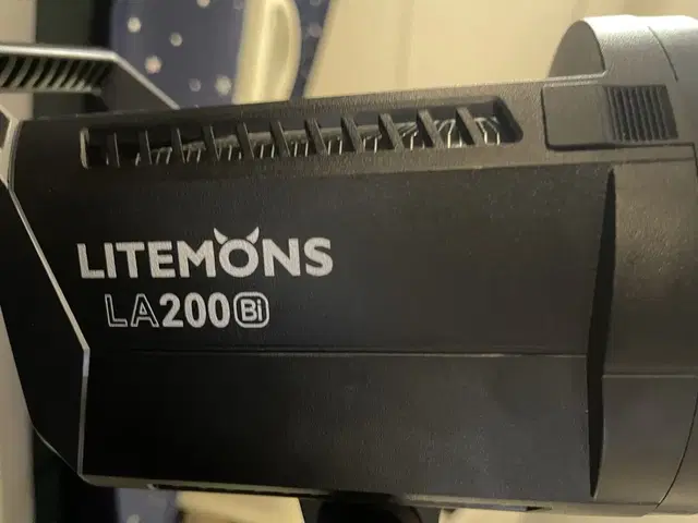 LiteMons LA200 LED 조명 6개 상품 동시 판매