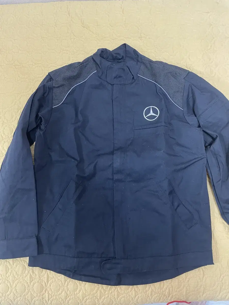 Benz Jacket Farm