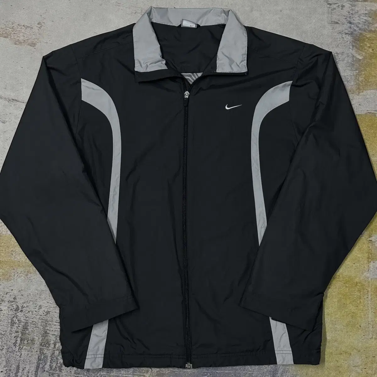 Nike Swoosh Windbreaker