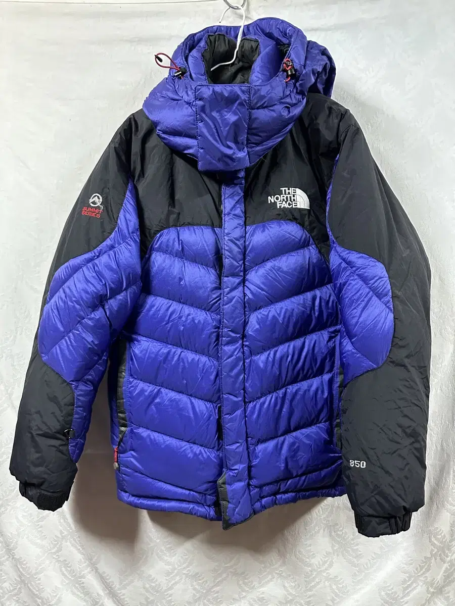 The North Face Everest Summit Series Puffer 95-100