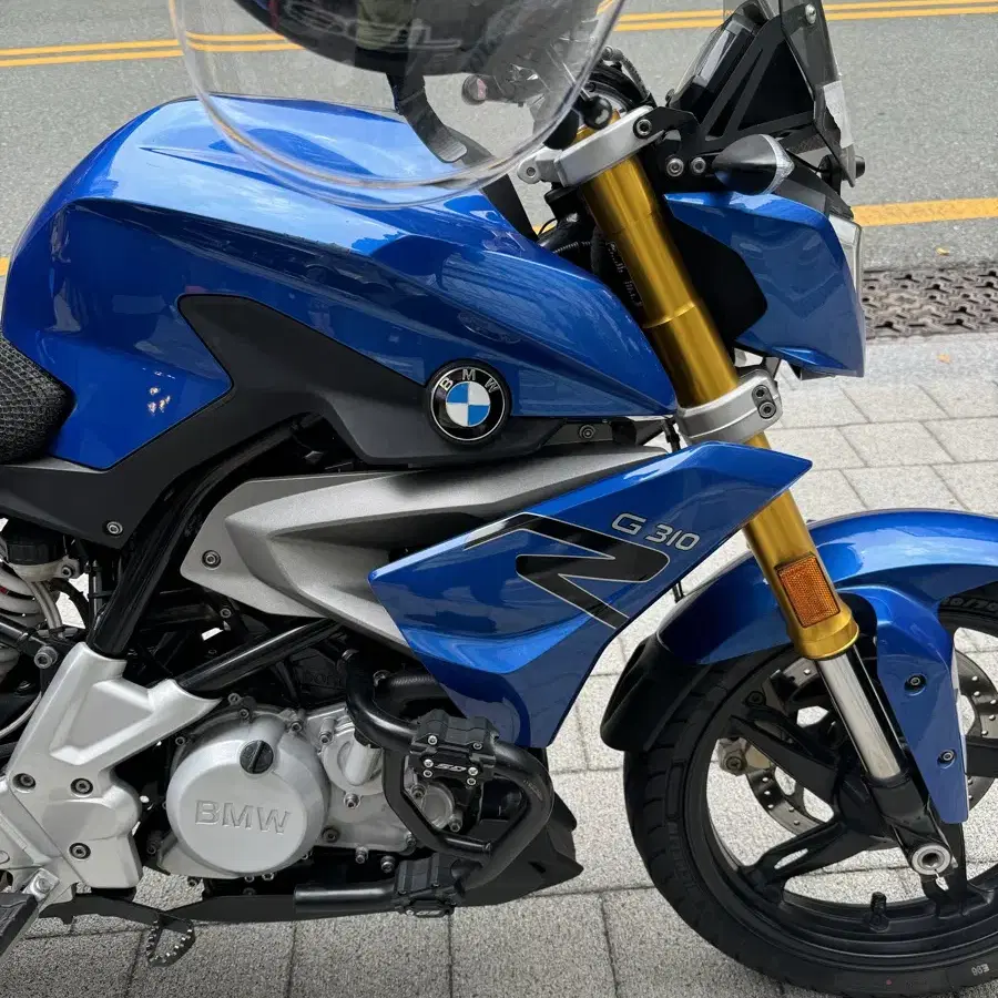 Bmw g310r 18년식 15천키로 팝니다.