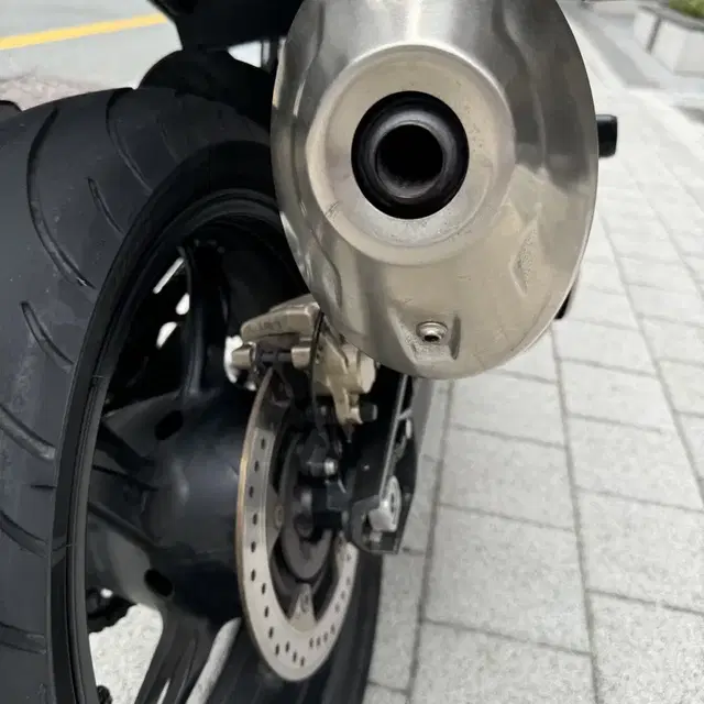 Bmw g310r 18년식 15천키로 팝니다.