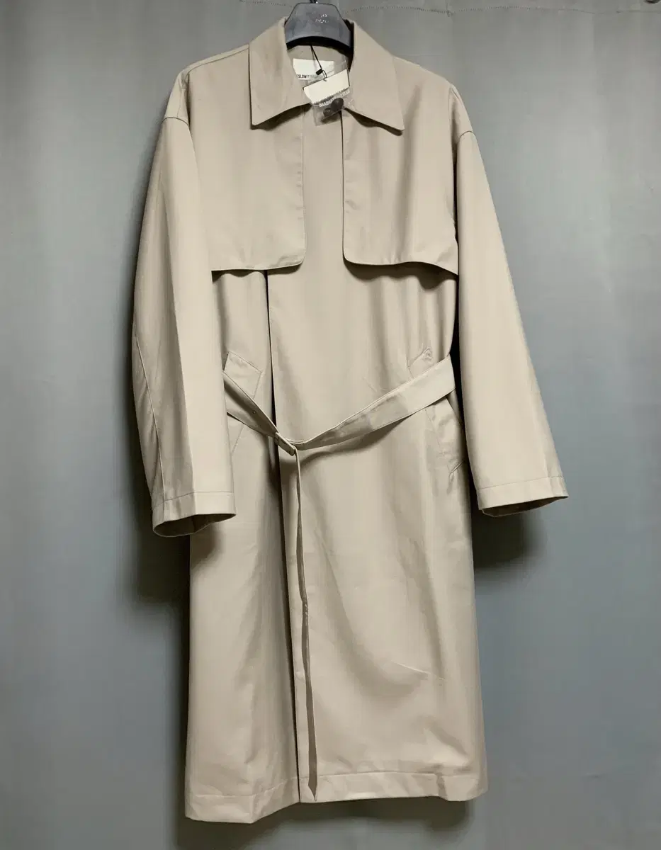 Non-slouchy overcoat trench dusty beige XL (unused)