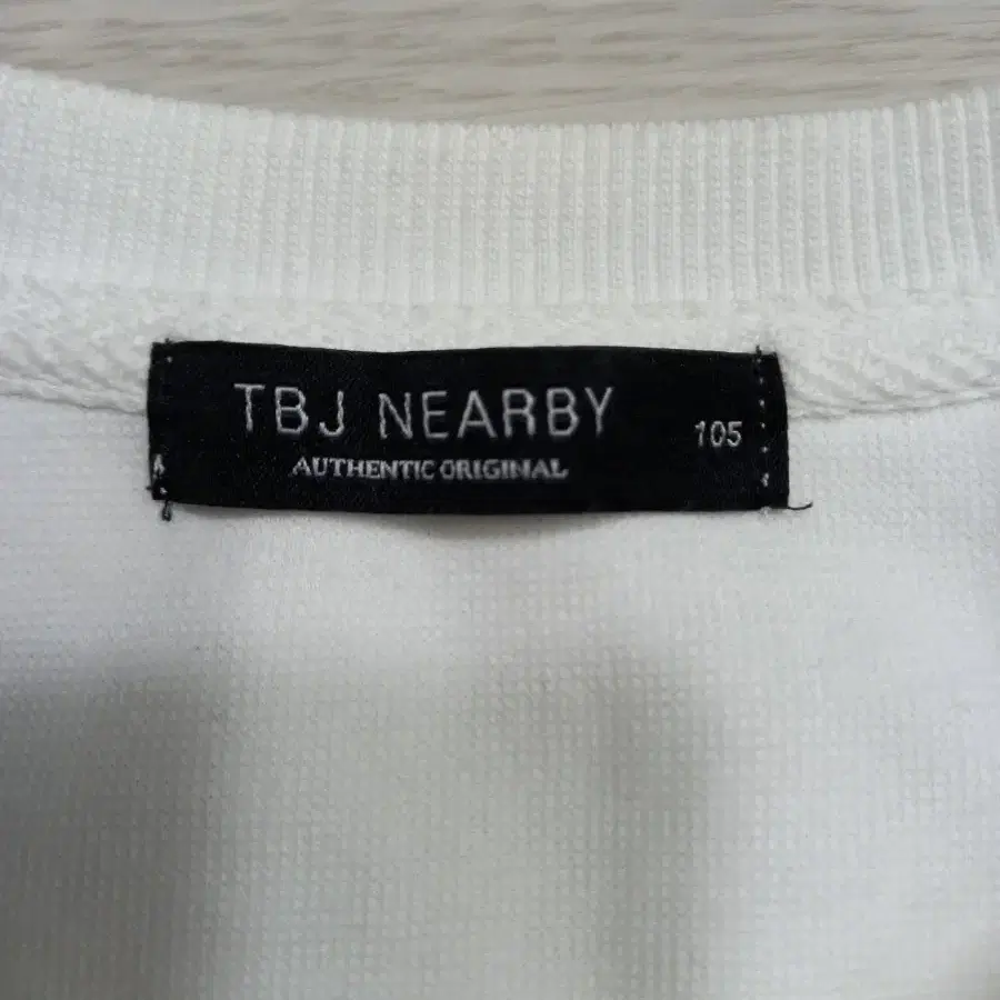 XL105 새상품 TBJ NEARBY 면 라운드티 화이트 XL-311