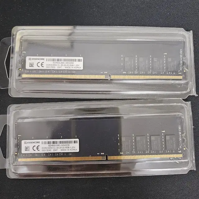 에센코어 램 ddr4 8gb 2개 3200