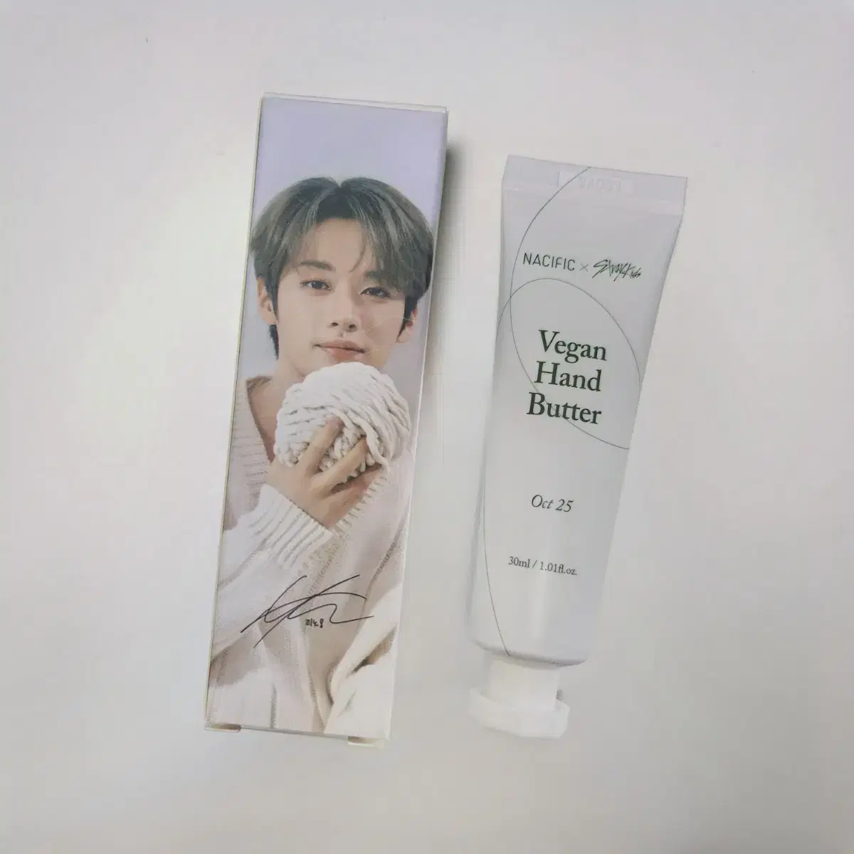 Straykids skz Pacific Hand Cream lee know WTS