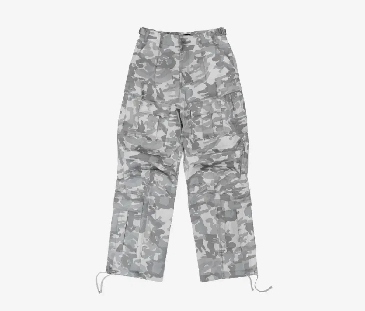 3) Papromwat Far Camo Cargo Pants in White