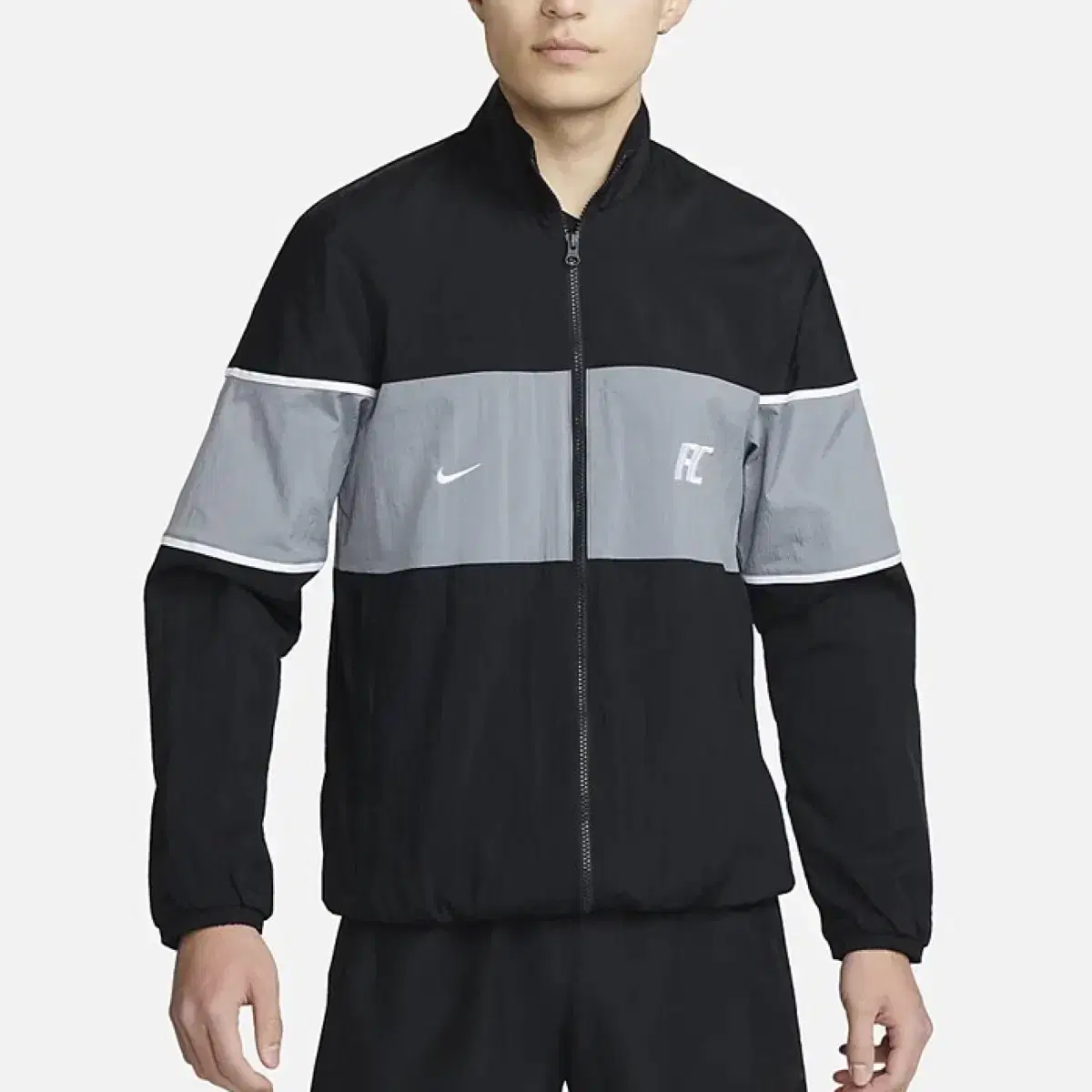 Nike Windbreaker XXL (close to XL)