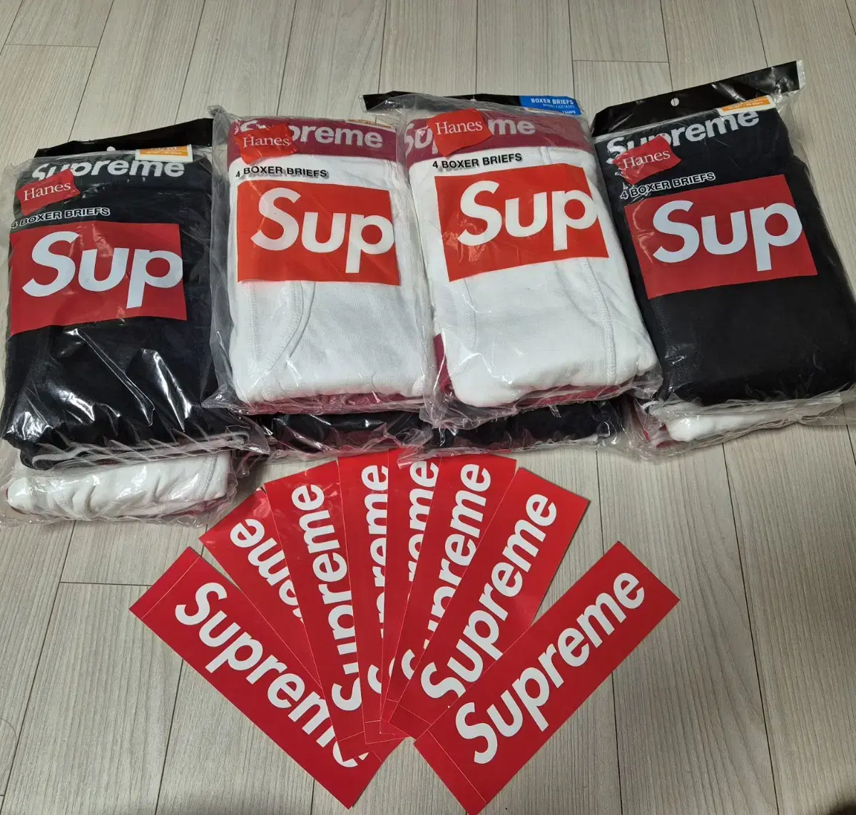 [M] Supreme Haynes Boxer Brief (4-pack of 4 briefs)