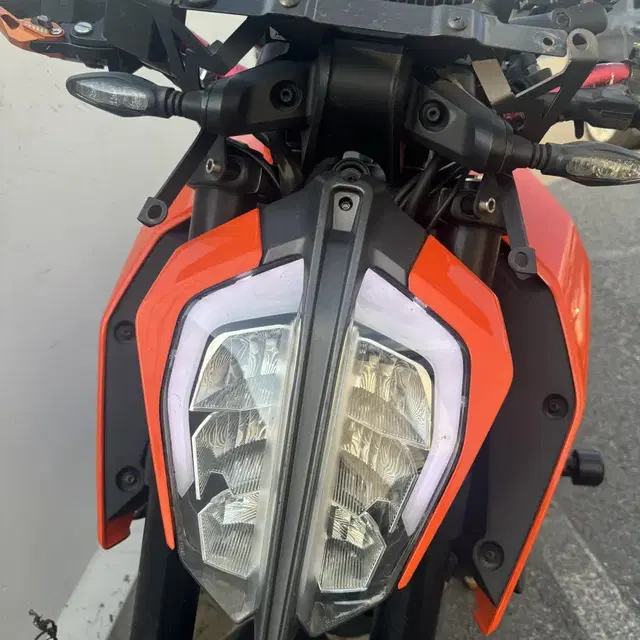 KTM 듀크390 19년식 17,000 390만원 바접