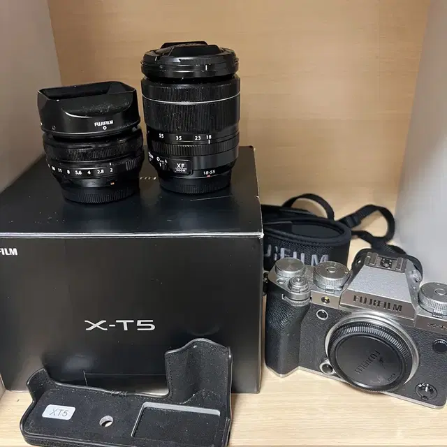 후지필름 x-t5 실버 바디킷  xf27mm 렌즈 일괄 판매