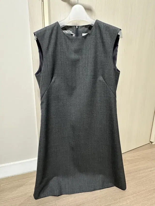 크로쉐안트 Crocheant Grey wool dress 판매합니다