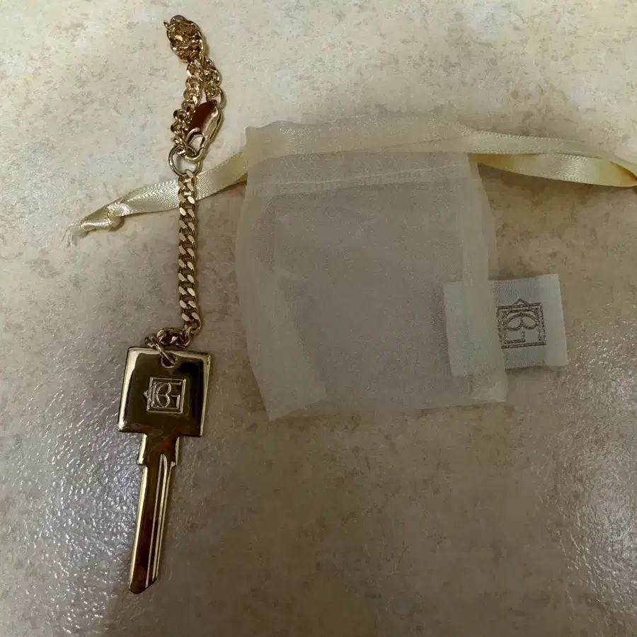 BG key chain (gold) 키링