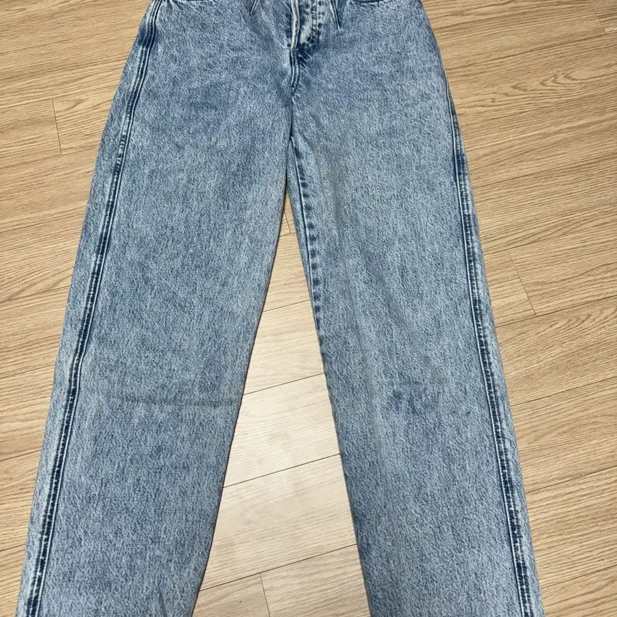 랙앤본 darted 90's jean