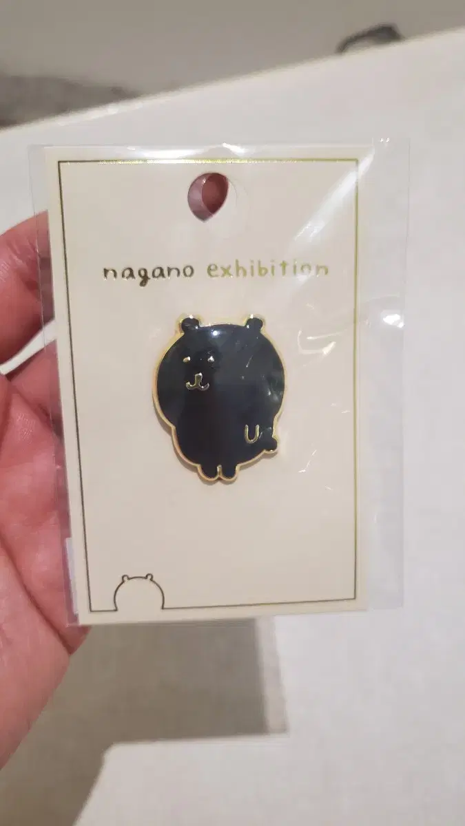 Nagano Market Genuine) Sable Bear Metal Badge