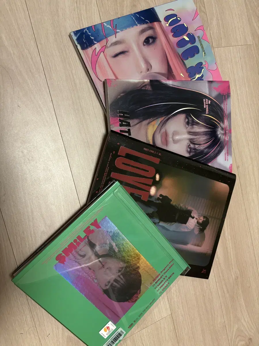 Yena Choi photocard Sells unsealed albums in bulk 3.0