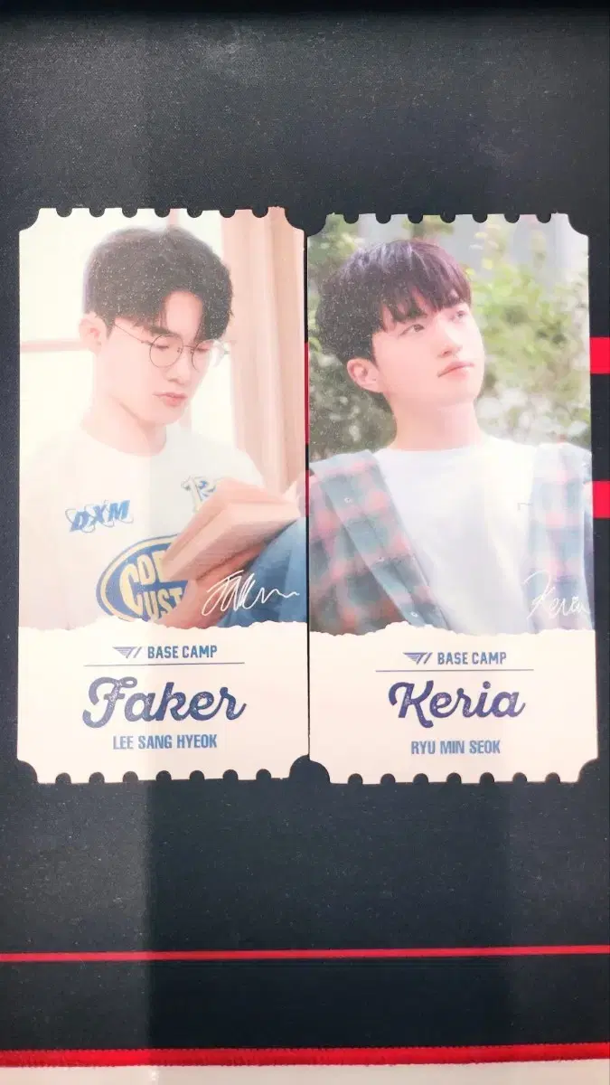 T1 Basecamp tickets photocard paker keria sells T1