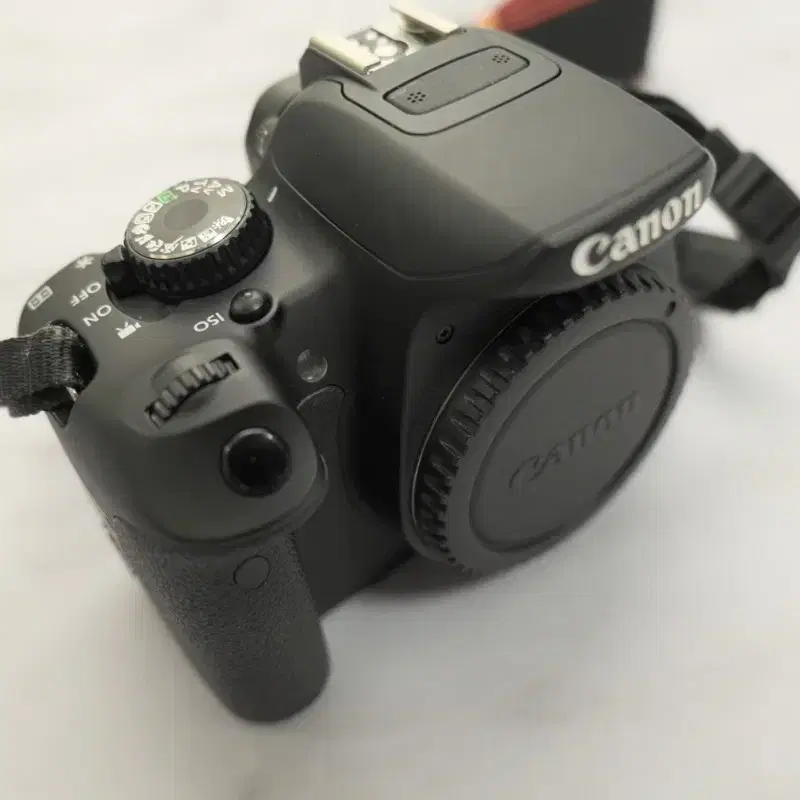 깔끔한 캐논 EOS 650D 카메라 바디 세트