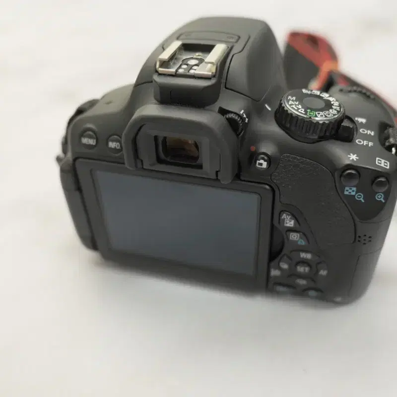 깔끔한 캐논 EOS 650D 카메라 바디 세트