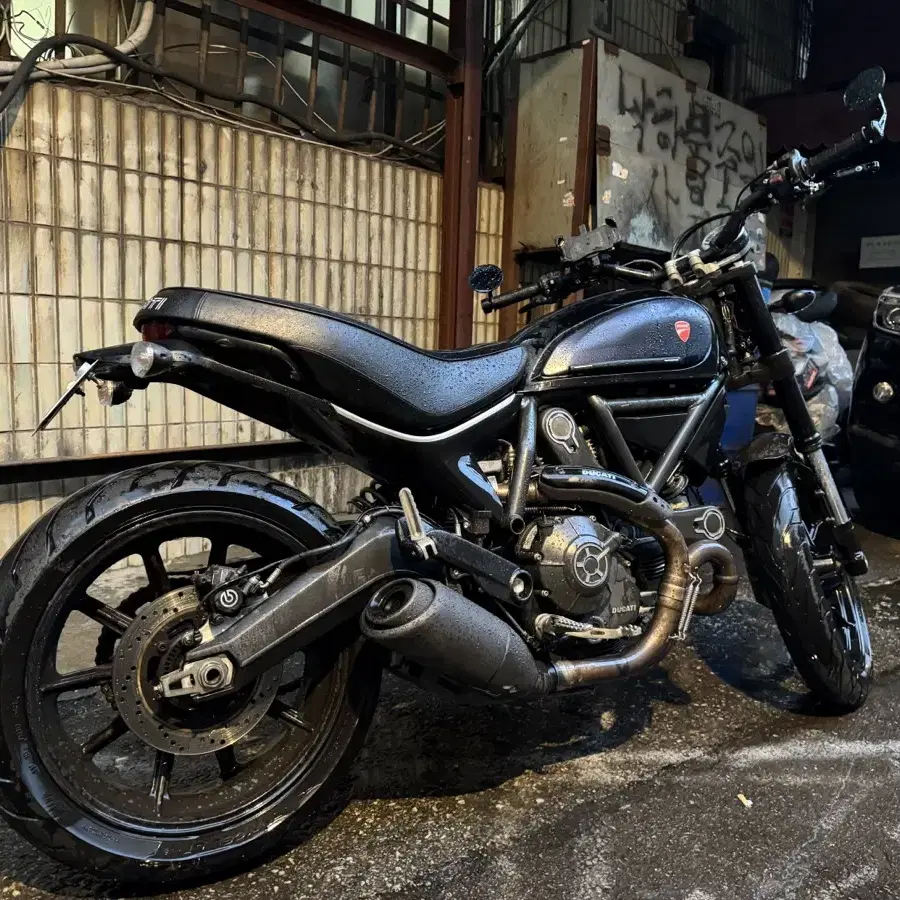 Ducati 두카티 스트램블러  scrambler800