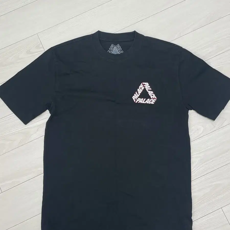 [팔라스]Palace P-3 Outline T-Shirt Black