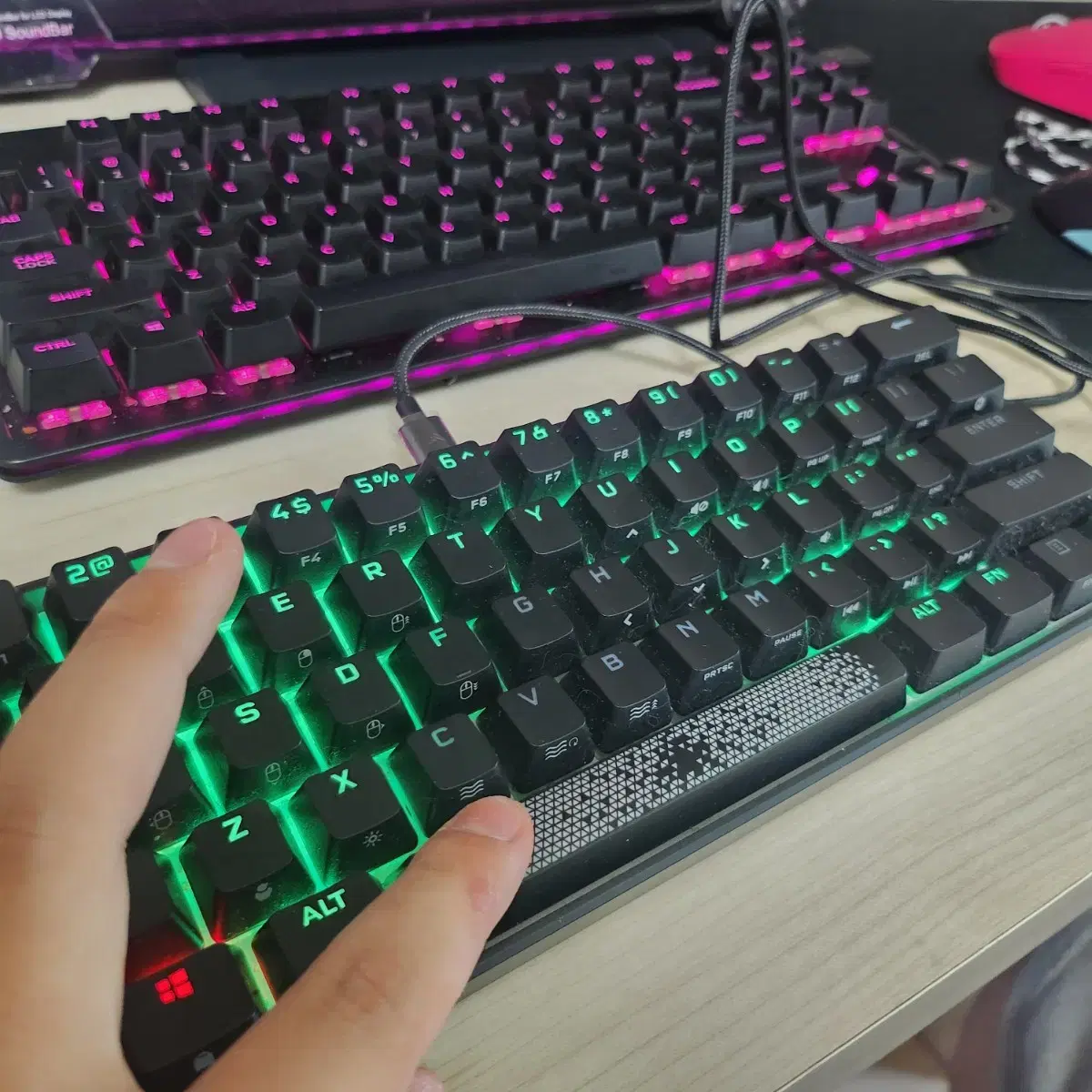 커세어 K65 rgb mini  mx speed 게임용키보드