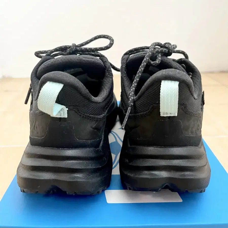 HOKA 호카 여성 아나카파 2 로우 GTX 등산화 트레킹화 235