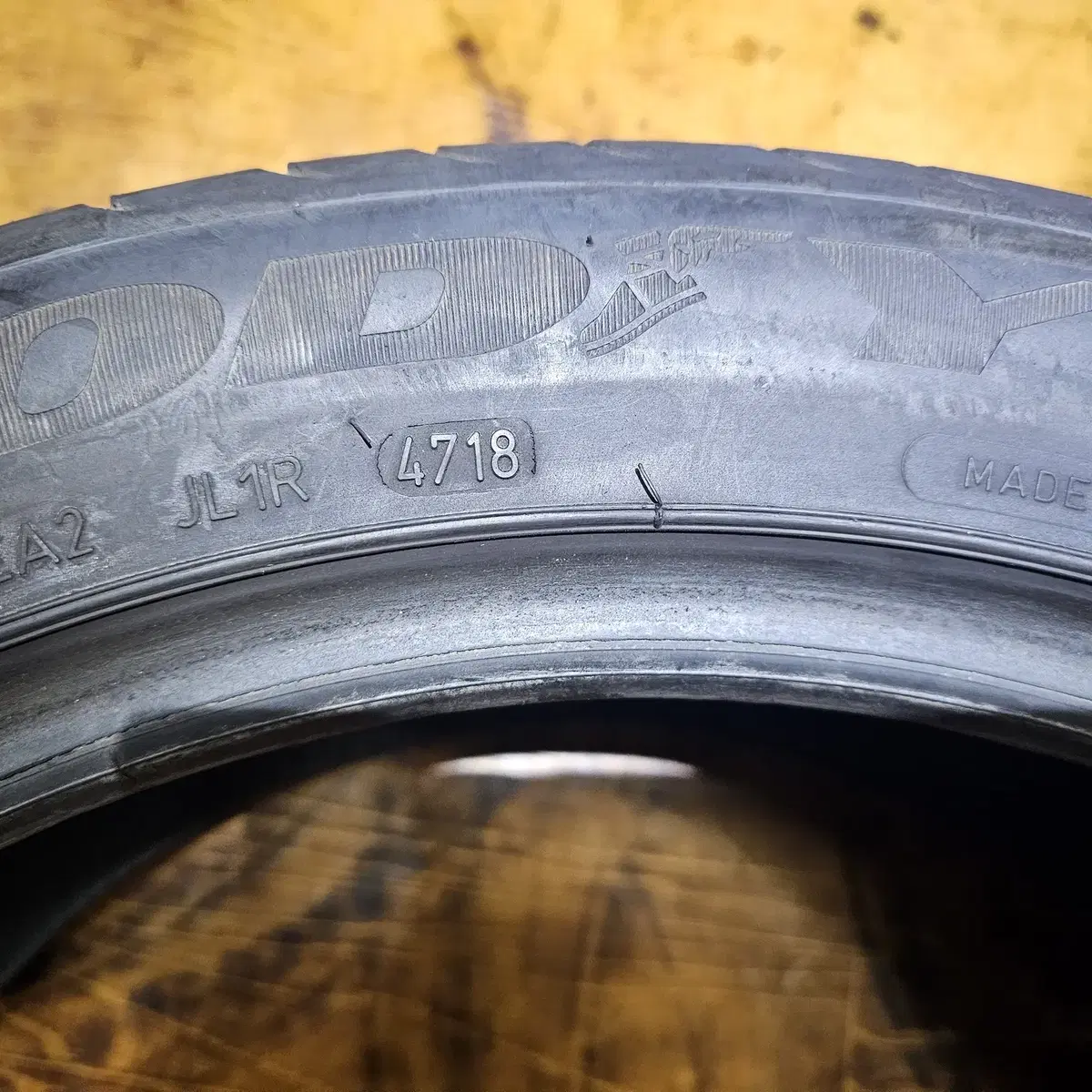 245/45R19,  275/40R19 S클래스 순정 런플랫타이어 4본