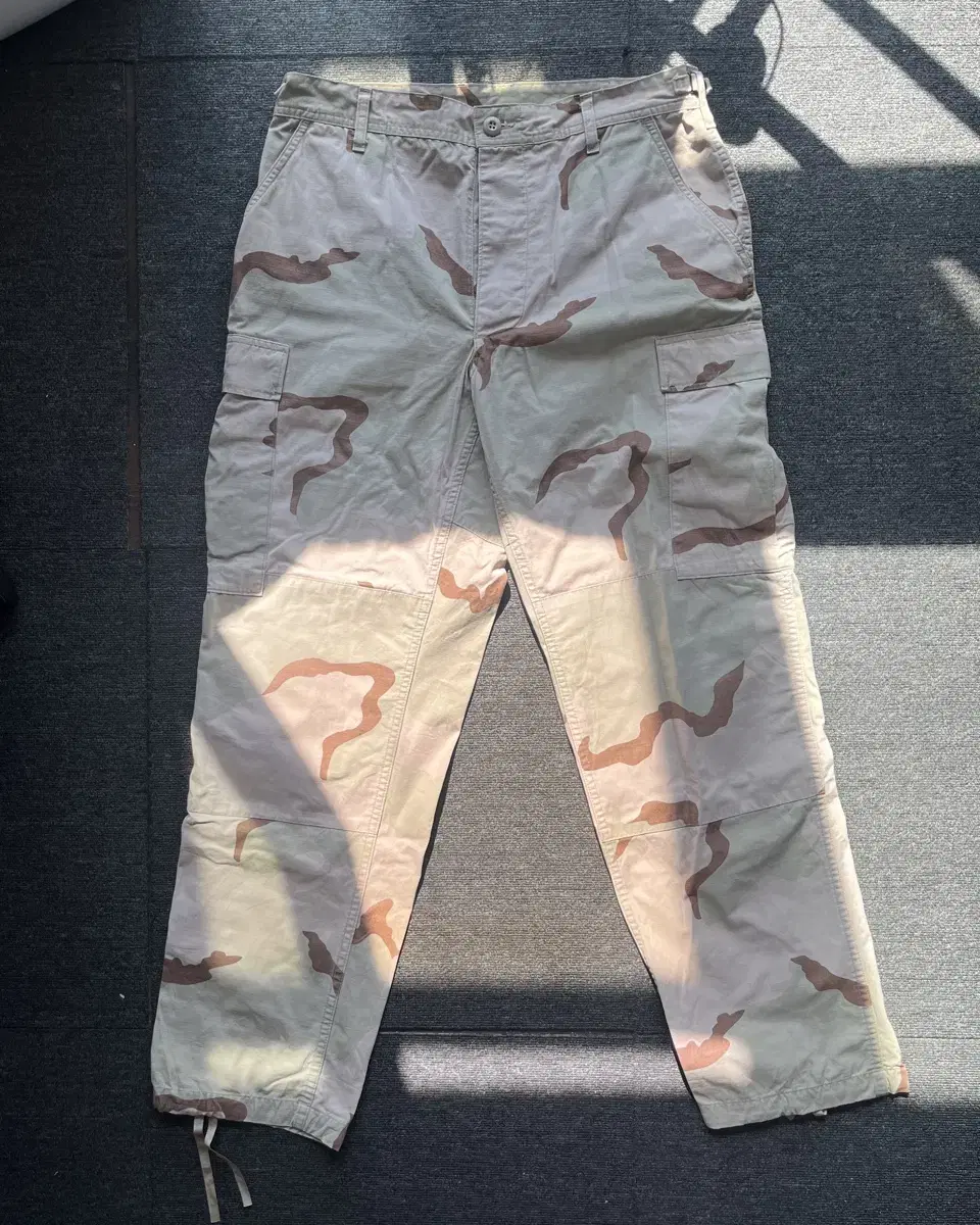 90s US Army Desert Camo BDU pants(33-35)