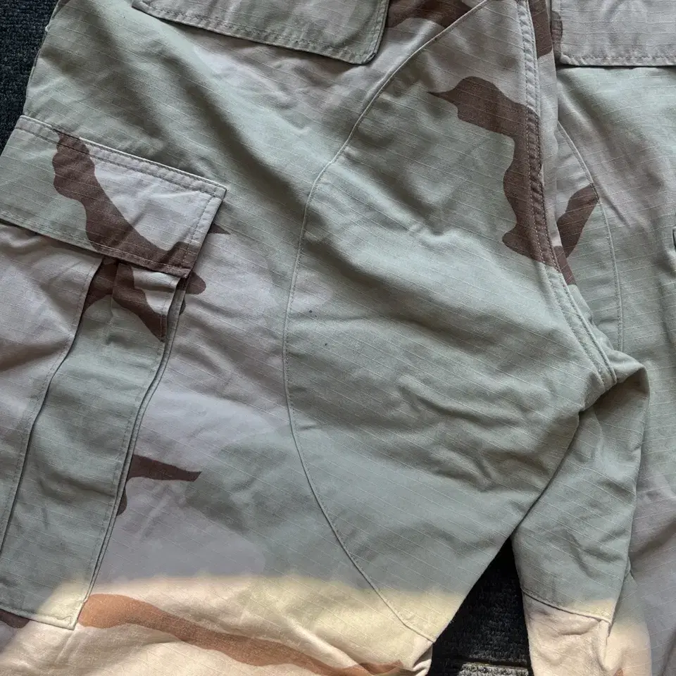 90s US Army Desert Camo BDU pants(33-35)