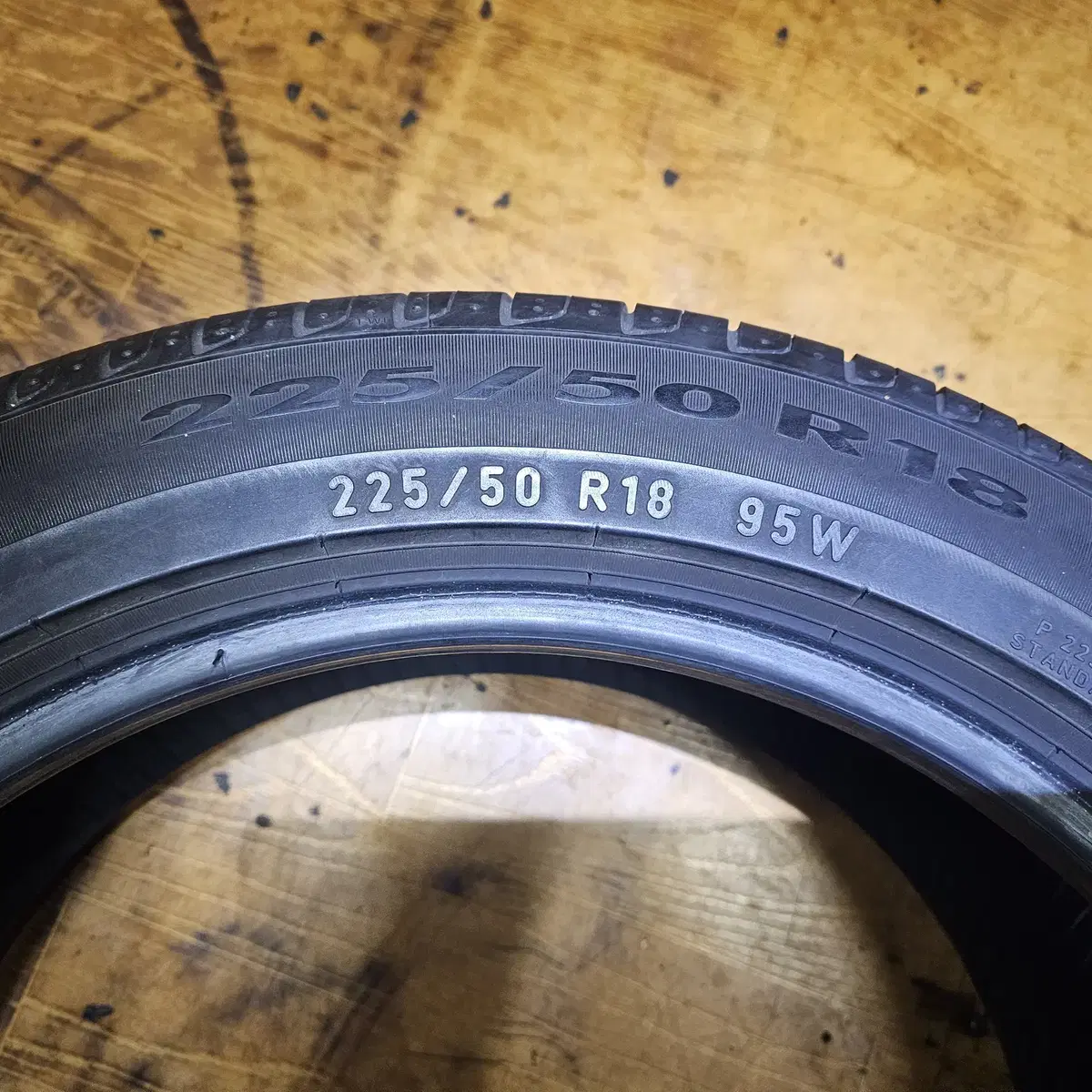 225/50R18   3GT,  X2 순정 런플랫타이어 1본 판매