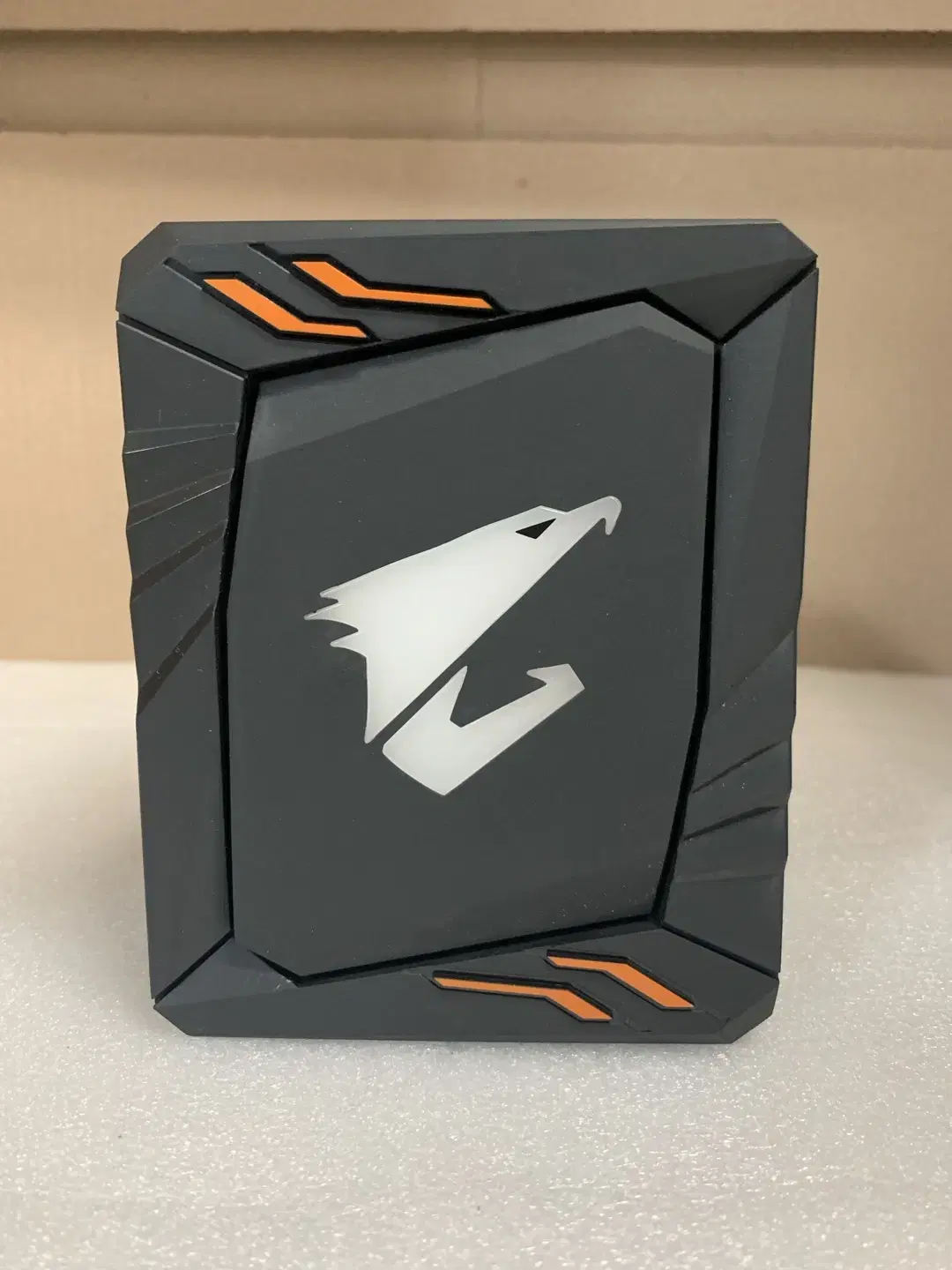 기가바이트 AORUS ATC700 RGB