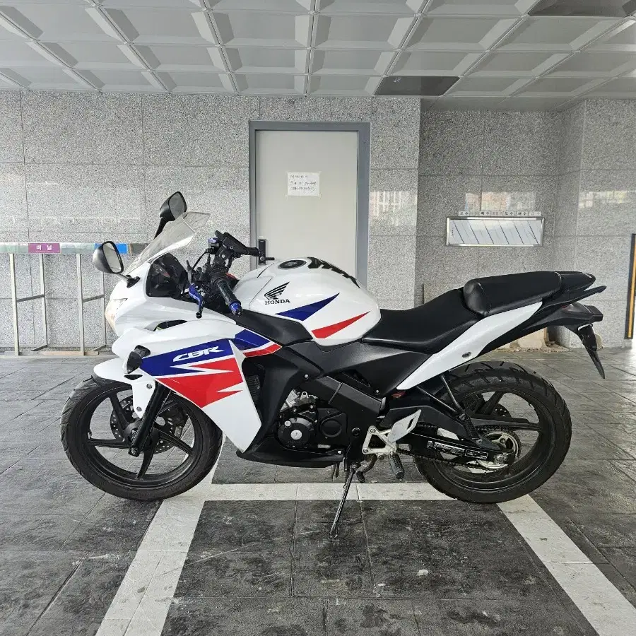 cbr125 13년식 건담