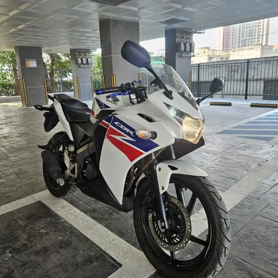 cbr125 13년식 건담