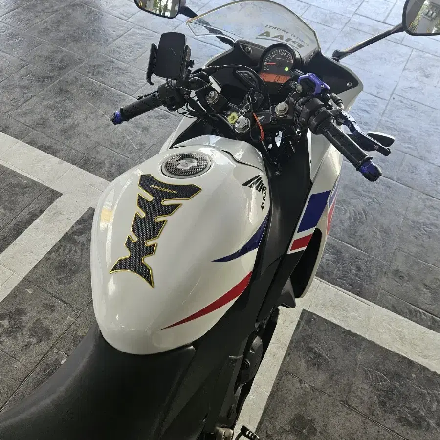 cbr125 13년식 건담