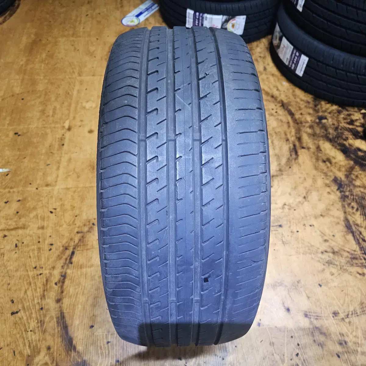 255/45R18  중고타이어 1본 판매