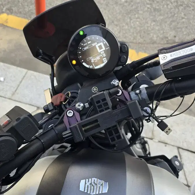 야마하 (쟈드풀배기) Xsr900 판매해봅니다