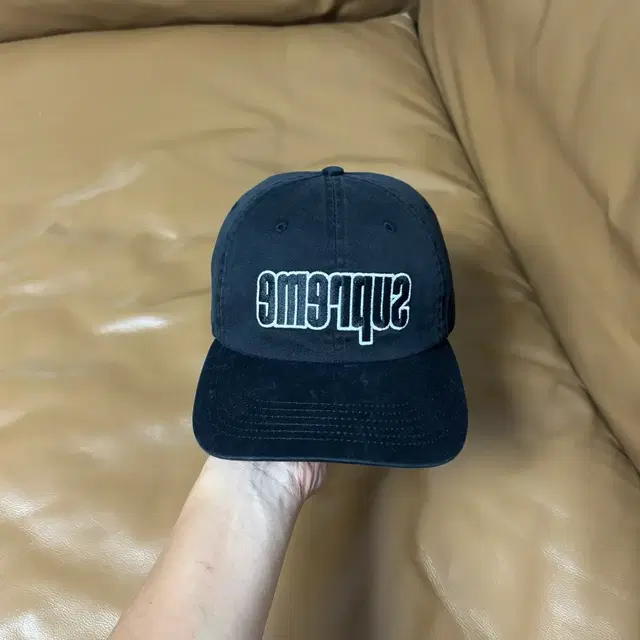 Supreme 슈프림 블랙 6패널 볼캡 모자 (Washed Black)