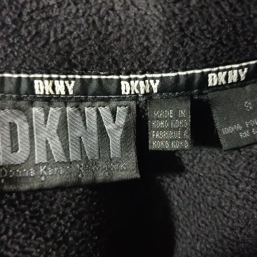 DKNY 아노락 후리스