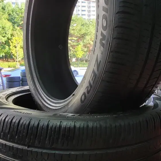 (중고) 피렐리 타이어 265 / 45 R21 2본 판매합니다.