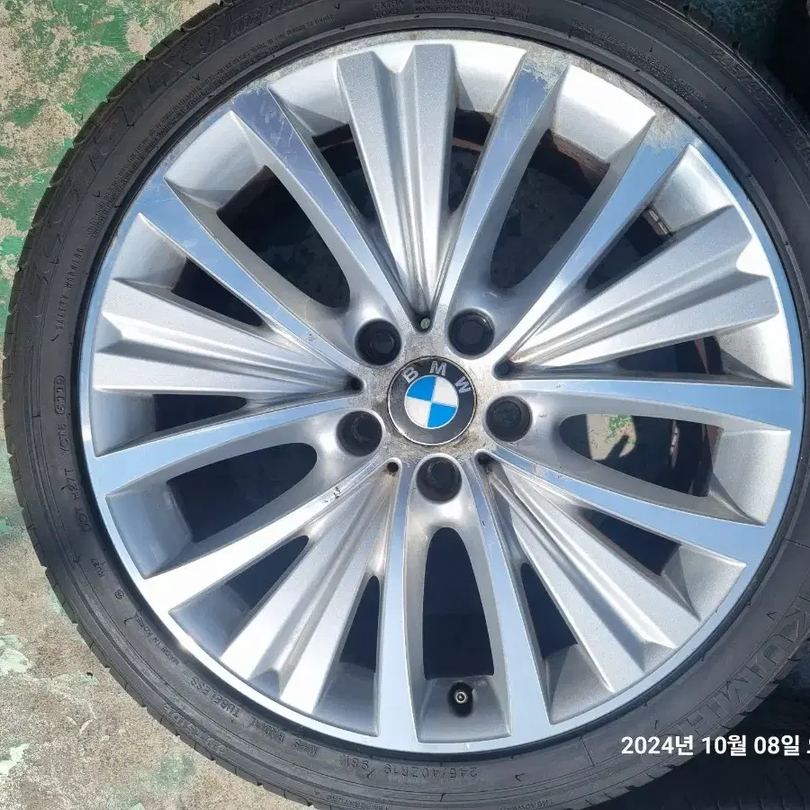 부산 F바디 520d 520i 528i 순정 19인치 휠타이어셋트판매합니