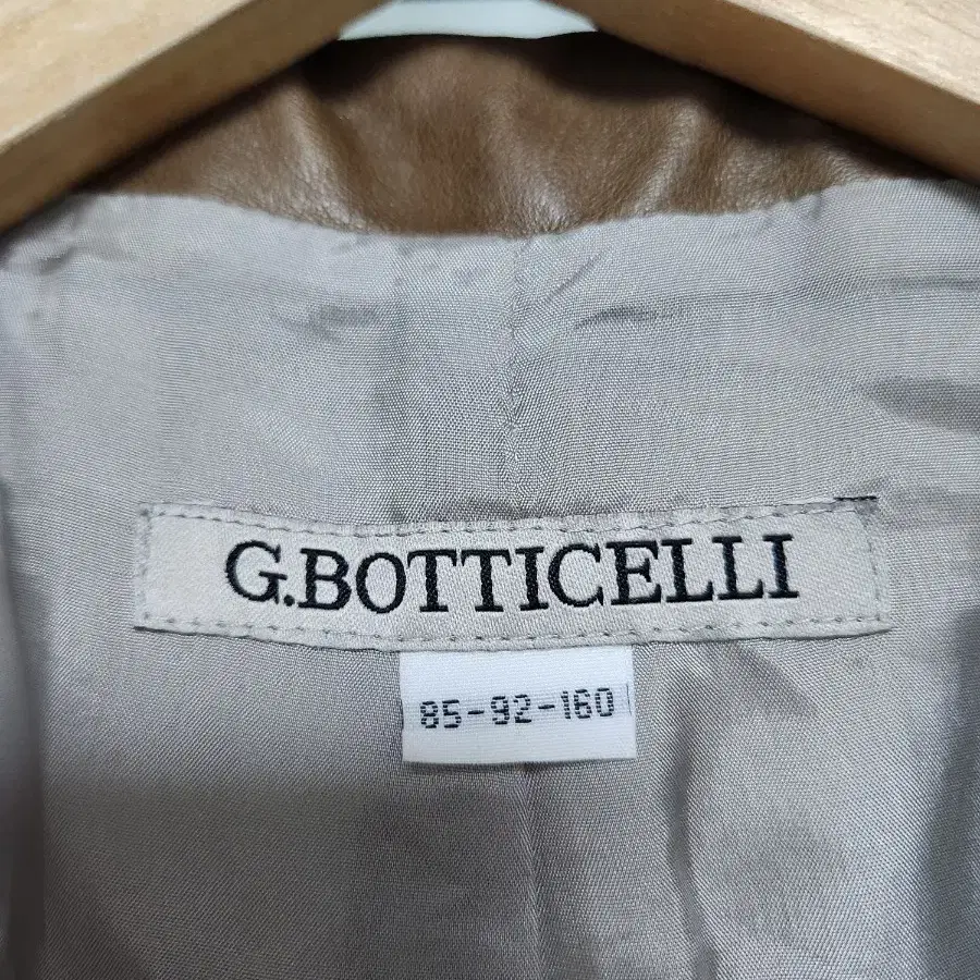 55 지 보티첼리 G.BOTTICELLI 양가죽 포인트 롱 자켓