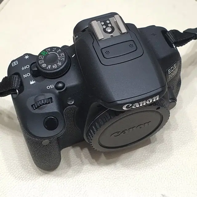 캐논 DSLR EOS 700D 카메라 바디