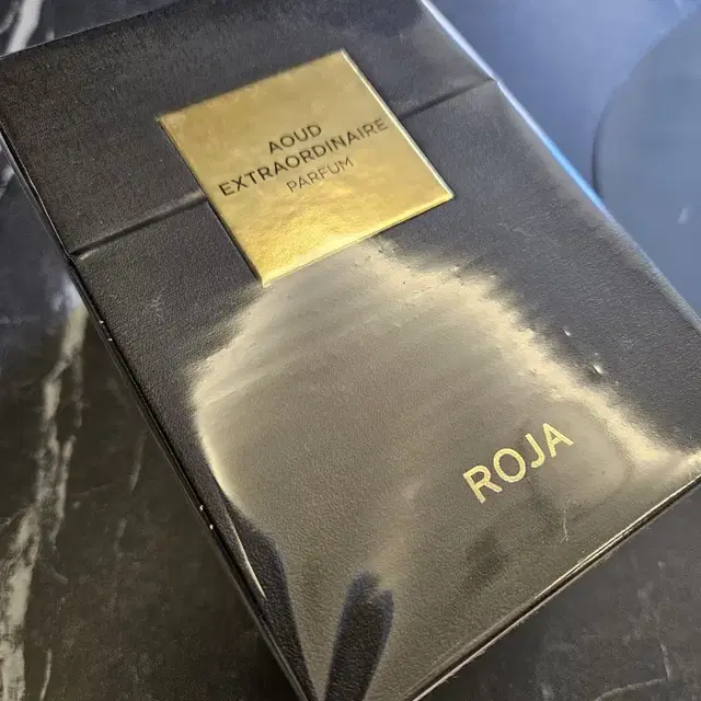 Roja Perfume 로자 퍼퓸 오우드 엑스트라오디네르